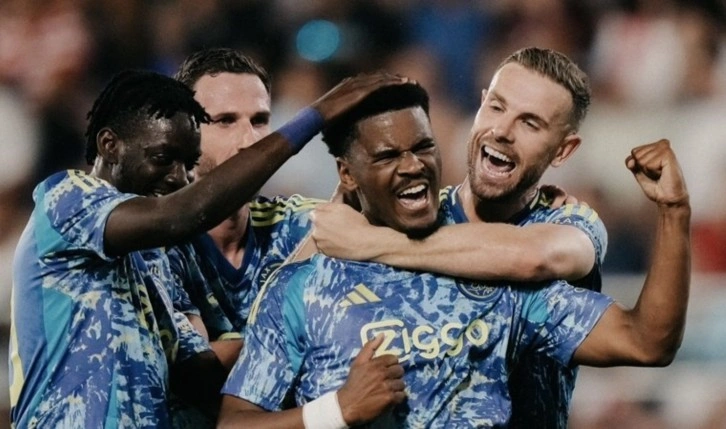 Ajax 3 attı, turu rahat geçti