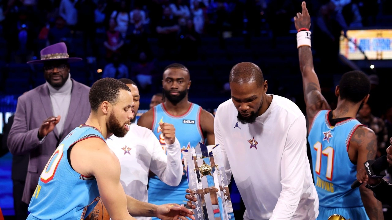 All Star’da kazanan Shaq takımı