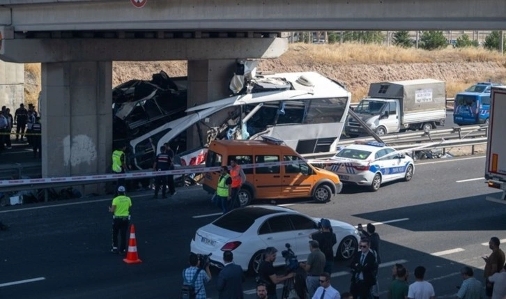 Ankara'daki feci kazada yanıt bekleyen sorular: 'Sorumluları kim ya da kimlerdir?'