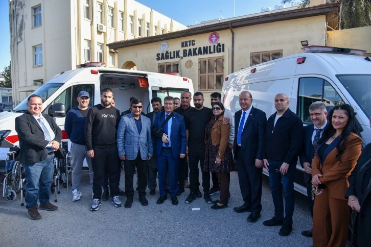 China Bazaar’dan Sağlık Bakanlığına 2 ambulans ve tekerlekli sandalye bağışı