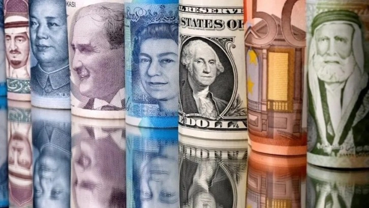 Euro 35,15, sterlin 41,35, dolar 32,73 liradan işlem görüyor