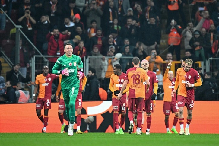 Galatasaray ile Fenerbahçe yarışta baş başa kaldı