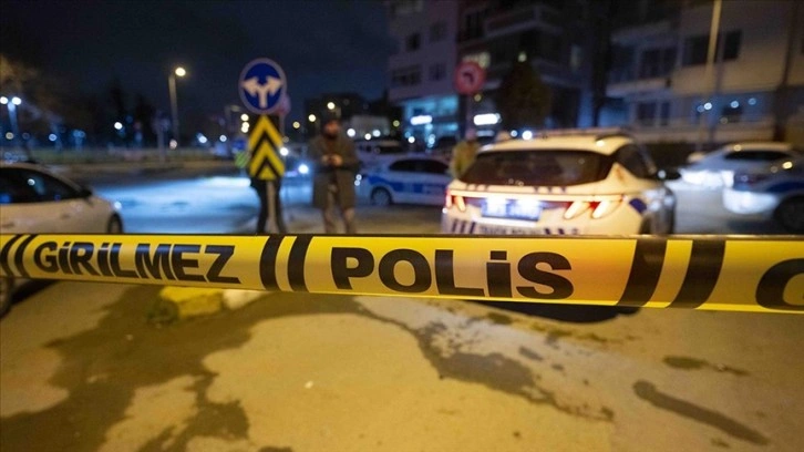 İstanbul’da polise silahla ateş açıldı