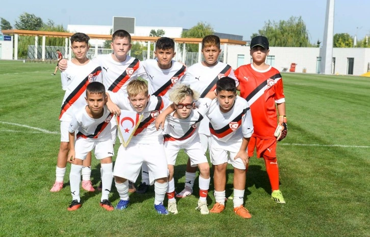 KKTC U12 Milli Takımı, Ulduz Cup'a Galibiyetle Başladı..!