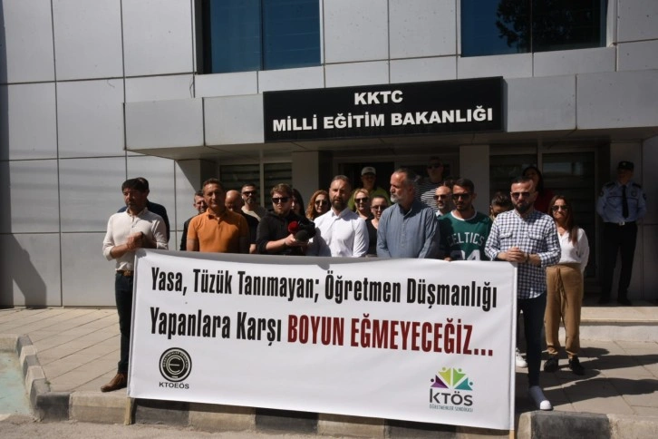 KTÖS ve KTOEÖS Milli Eğitim Bakanlığı önünde eylem yaptı