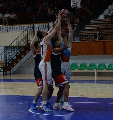 Nefes kesen maç Soyer’in: 74-68