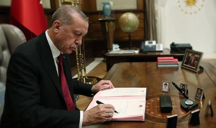 Resmi Gazete'de yayımlandı: Erdoğan, 3 bakan yardımcısını görevden aldı