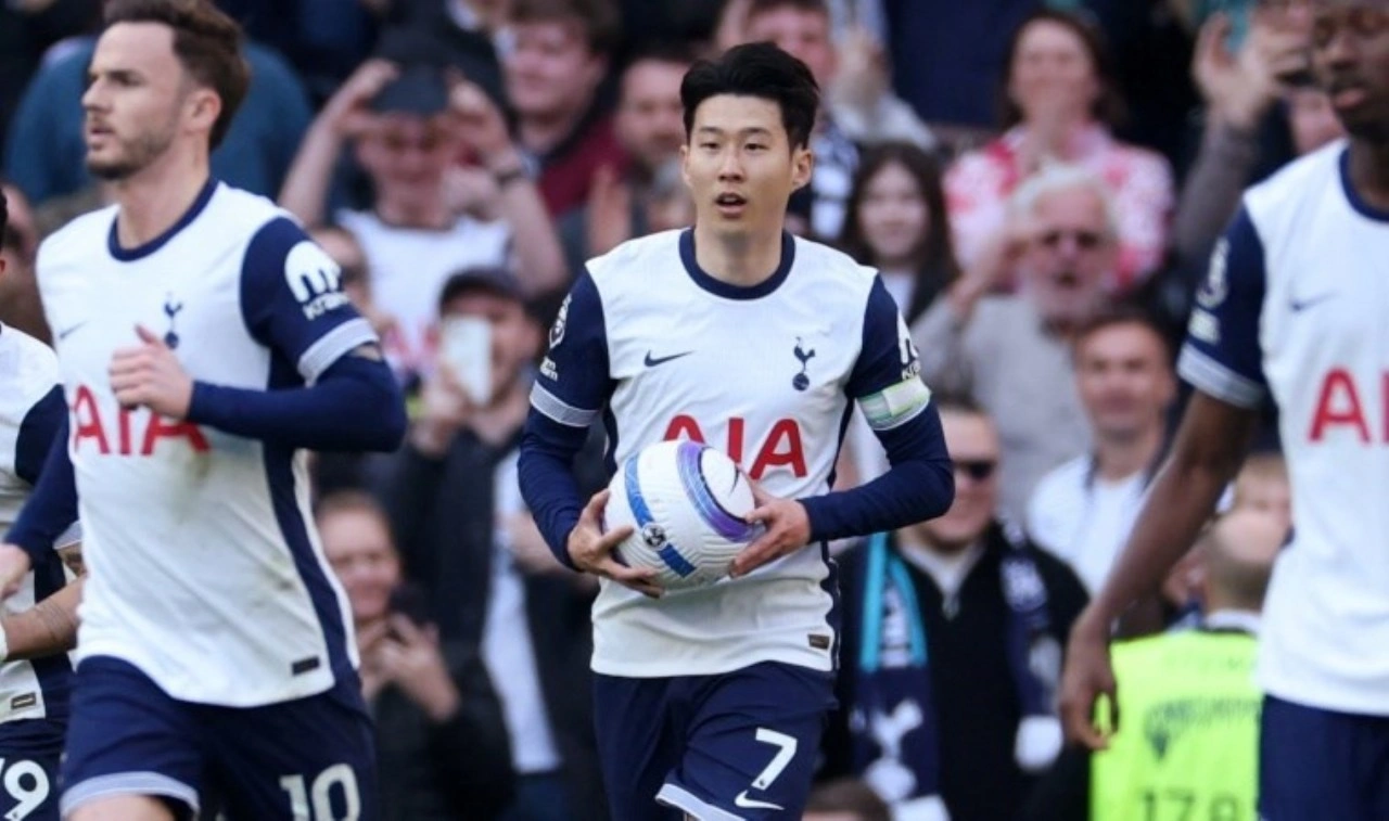 Tottenham 2-0'dan geri döndü: Kendi evinde puanı kurtardı!