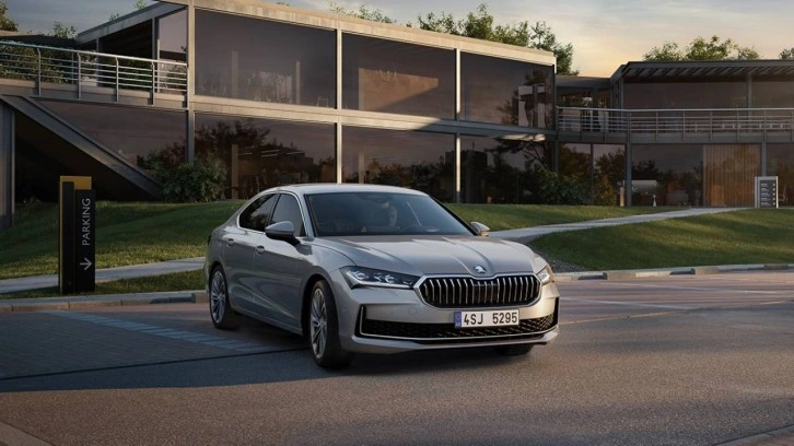 Yeni Skoda Superb tanıtıldı! Türkiye fiyatı belli oldu