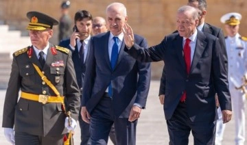 Anıtkabir'de yine Erdoğan sloganları: Bu kez kısa sürdü