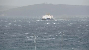 Bozcaada ve Gökçeada'ya yarınki feribot seferleri iptal!