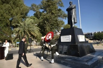 Büyükelçi Yasin Ekrem Serim anıtları ziyaret etti