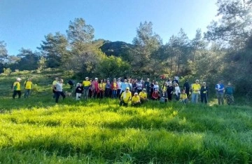 Dağcılık Spor Derneği Koruçam’da yürüyüş düzenledi