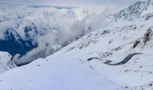 Hakkari’de 2 yerleşim yerine çığ uyarısı