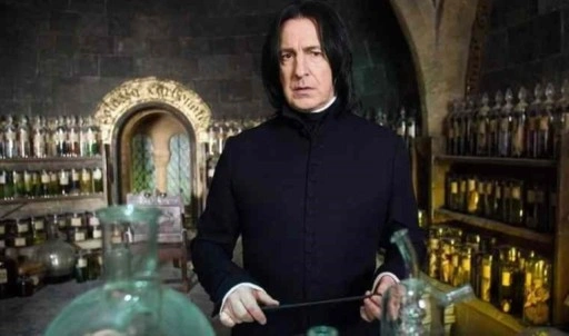 Harry Potter dizisinin profesör Snape'i belli oldu: Emmy adayı oyuncu canlandıracak