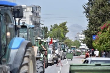 Hayvan üreticileri Başbakanlık’ta&#8230;Naimoğulları: &#8220;Mücadeleye devam edeceğiz&#8221;