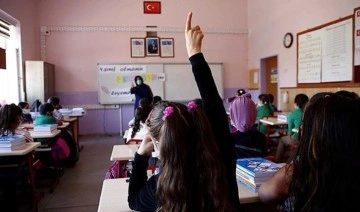 İPA Başkanı Buğra Gökce, her 3 öğrenciden birinin okula aç gittiğini açıkladı