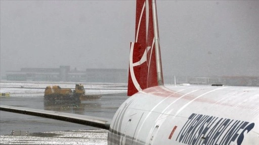 İstanbul’daki olumsuz hava koşulları nedeniyle iptal edilen uçuşlar açıklandı