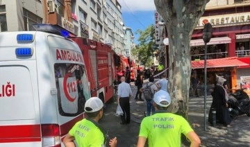 İstanbul Fatih'te 6 katlı otelde yangın paniği!