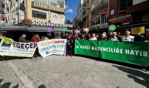 Kazdağları’ndaki ağaç katliamı İzmir’de protesto edildi