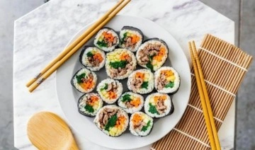 Kore'nin renkli ve lezzetli pirinç ruloları: Kimbap tarifi