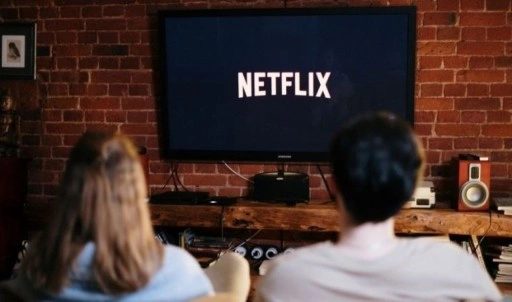 Netflix filmlerdeki stratejisini değiştirmeye başlıyor