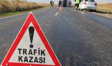 Niğde'de devrilen araçtaki 2 kişi öldü, 2 kişi yaralandı