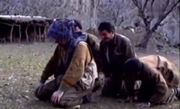 PKK'nın 90'lı yılların başında İslam dini ve Şafi mezhebiyle dalga geçtiği görüntüler