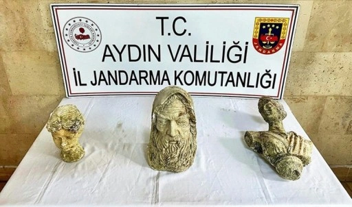 'Tanrı' ve 'tanrıça' büstlerini 200 bin dolara satacaklardı: 3 kişi suçüstü yaka