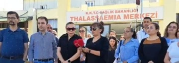 Thalassaemia Derneği  sorunlarına dikkat çekmek amacıyla basın toplantısı ve oturma eylemi yaptı