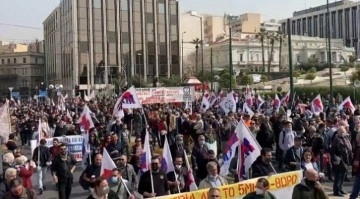 Yunanistan'da işçiler 24 saatlik genel greve gitti